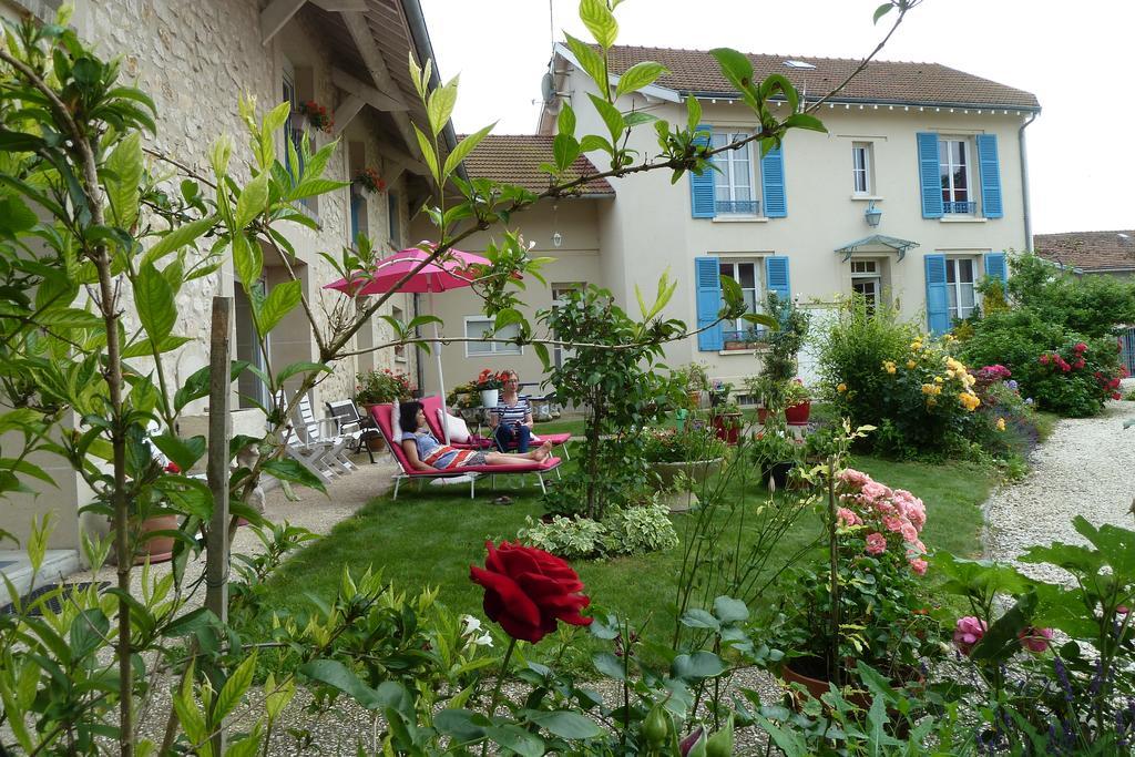 Val de Vesle Les Chambres D'Hotes Joy מראה חיצוני תמונה