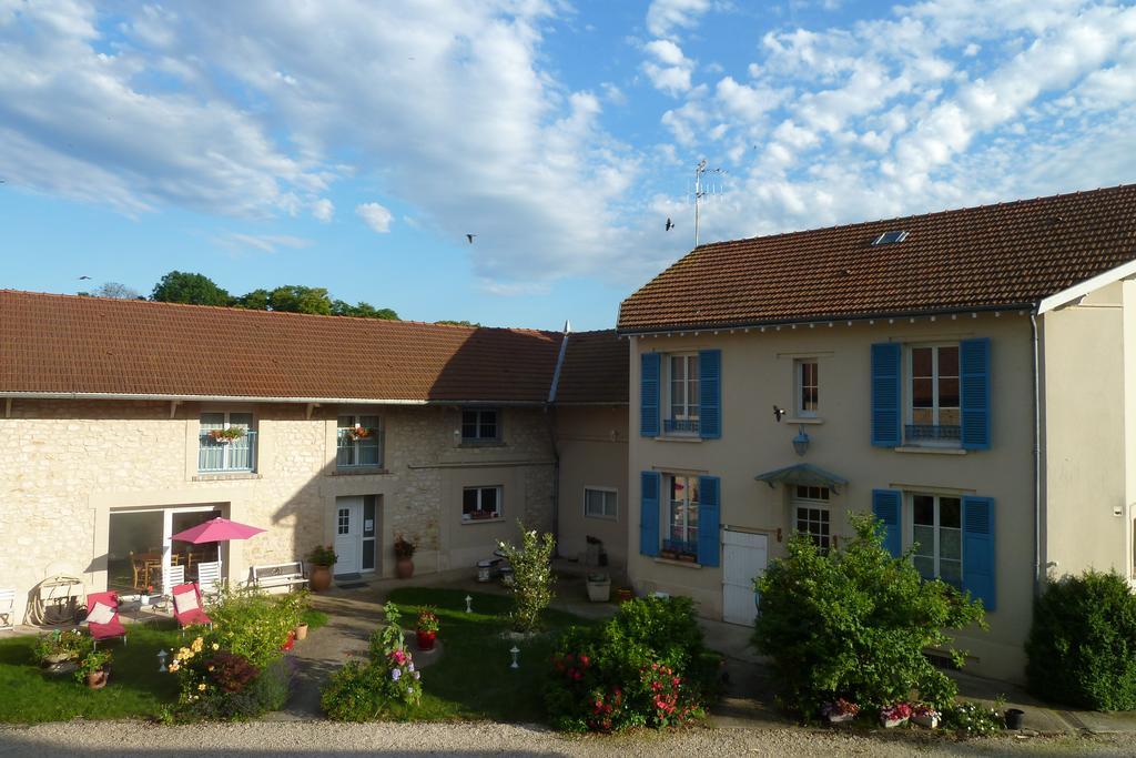Val de Vesle Les Chambres D'Hotes Joy מראה חיצוני תמונה