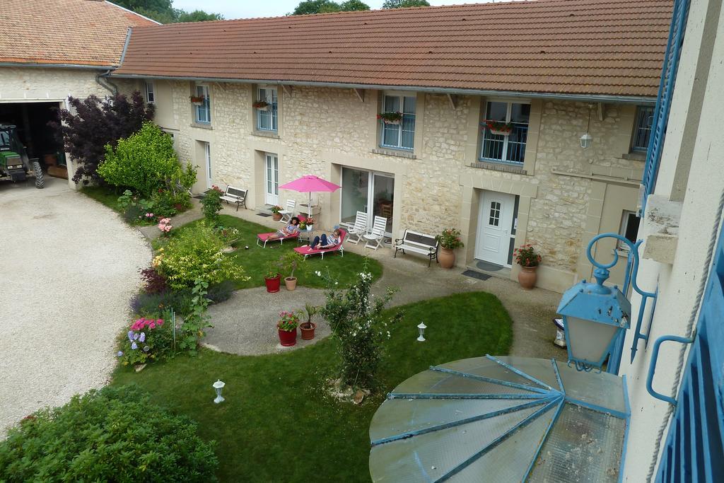 Val de Vesle Les Chambres D'Hotes Joy מראה חיצוני תמונה